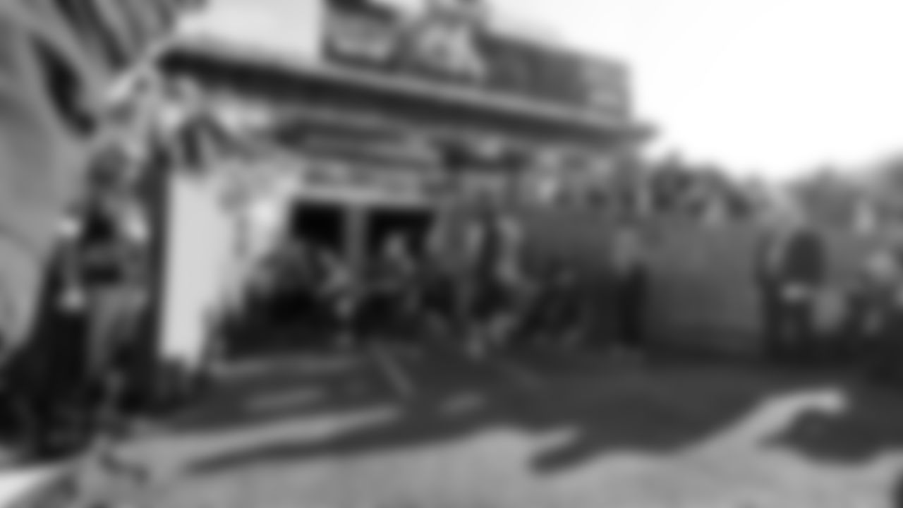 The Seahawks warm up ahead of Super Bowl LX vs. the Patriots at Levi's Stadium on Sunday, February 8, 2026.