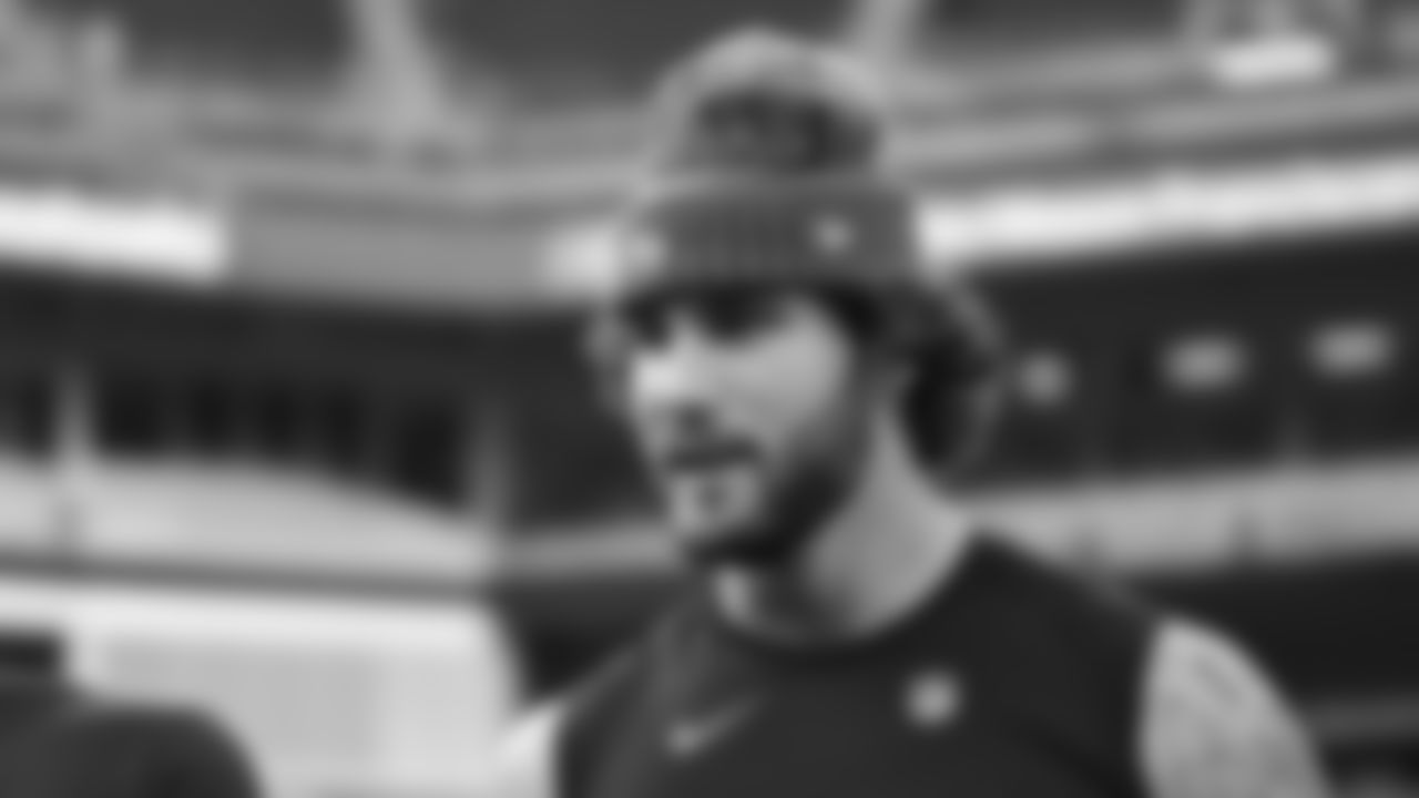 Seahawks tight end AJ Barner (88) warms up at Lumen Field for the Week 10 matchup vs. the Arizona Cardinals.