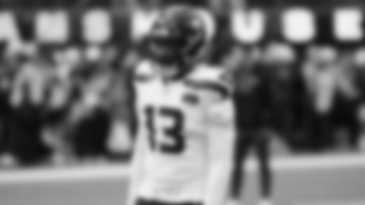 Seahawks linebacker Ernest Jones IV (13) during pregame warmups at SoFi Stadium for the Week 11 matchup at the L.A. Rams.