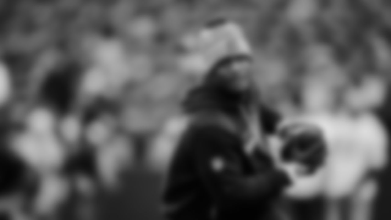 Seahawks running back Kenneth Walker III (9) during pregame warmups at Lumen Field for the Week 7 matchup vs. Houston Texans on Monday Night Football.