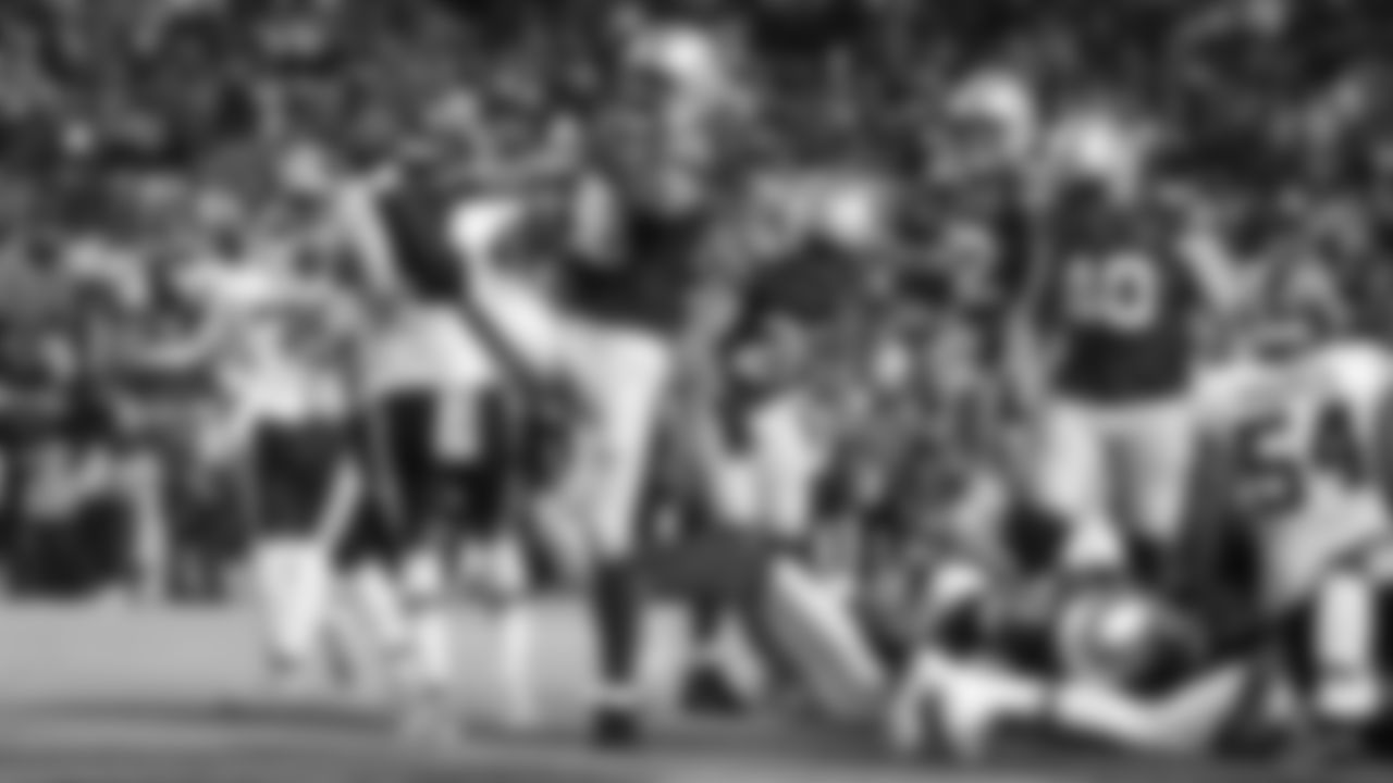 Seattle Seahawks at Washington Commanders for a week 9 throwback matchup on Nov 2, 2025