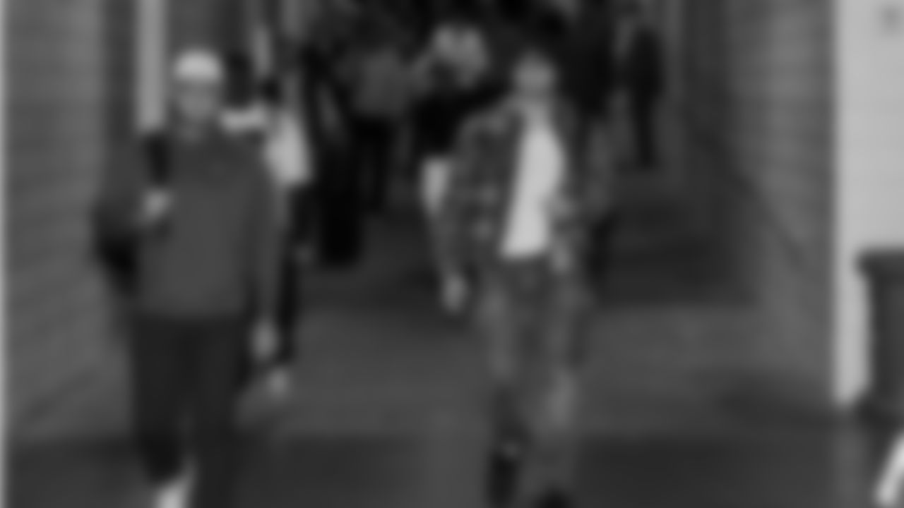 Seahawks tight end AJ Barner (88) arrived at Nissan Stadium for the Week 12 matchup vs. the Titans in Nashville, Tennessee.