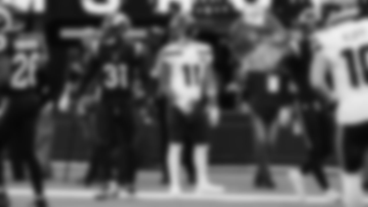 Seahawks at Rams on November 16, 2025