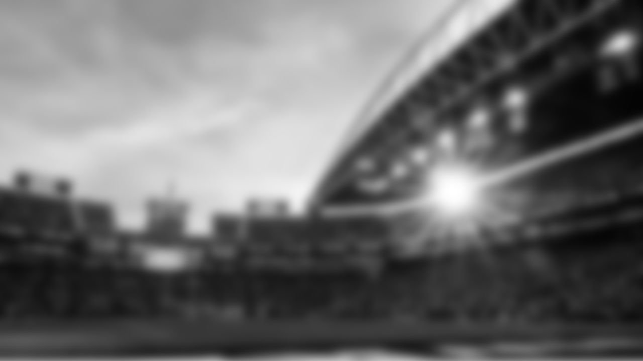 Lumen Field was lovely on a sunny and relatively warm November afternoon.