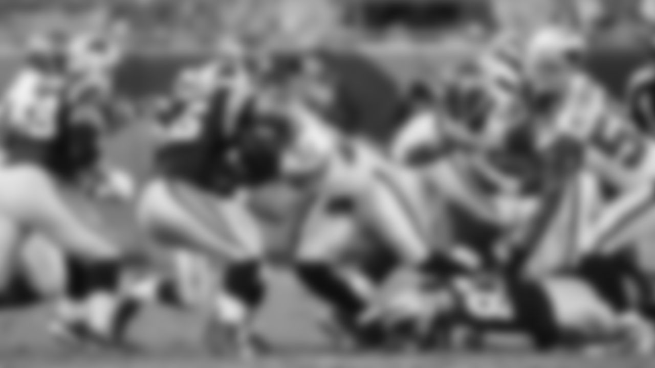 LB Lofa Tatupu 2005-2010