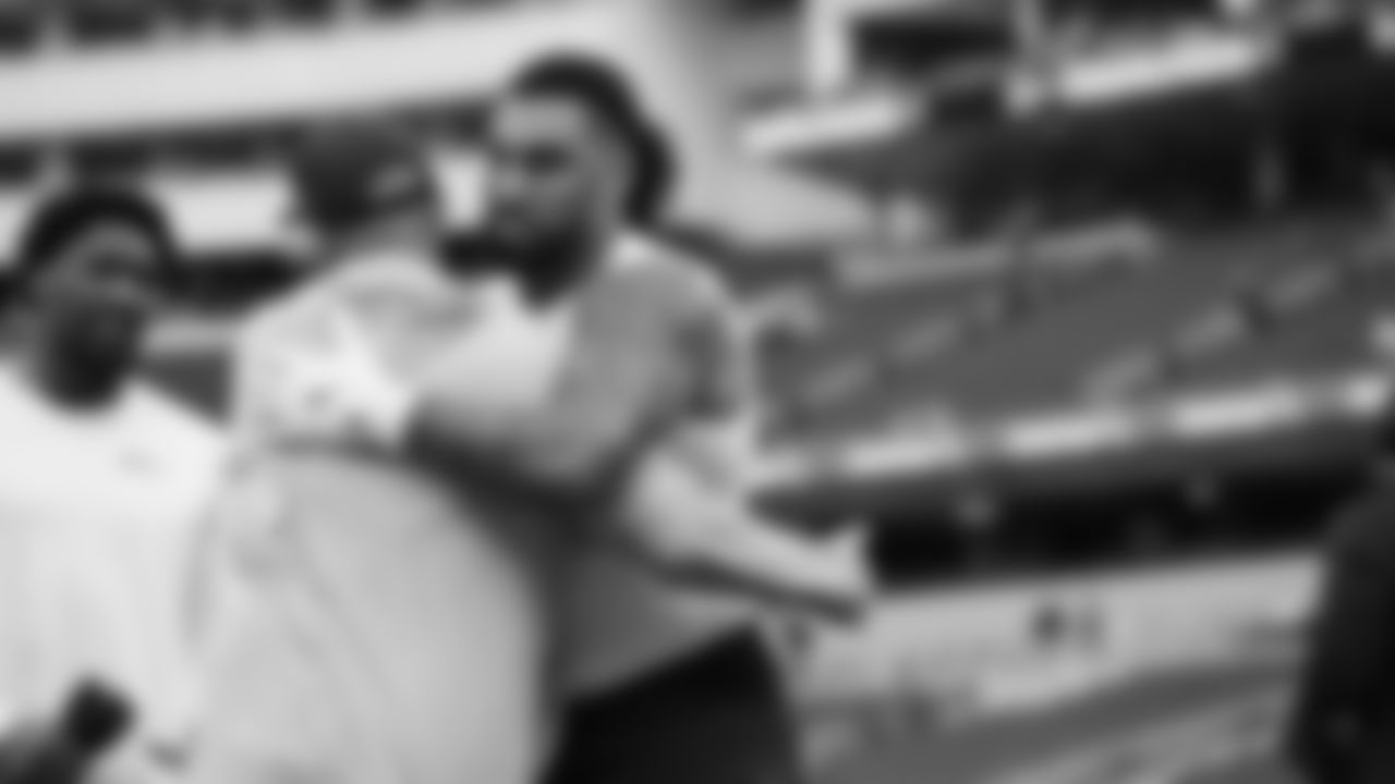 Seahawks defensive end Leonard Williams (99) during pregame warmups at SoFi Stadium for the Week 11 matchup at the L.A. Rams.