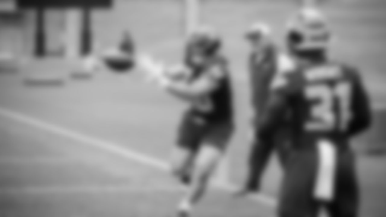 Fullback Robbie Ouzts (40) practiced on day two of rookie minicamp on May 3, 2025 at the Virginia Mason Athletic Center.