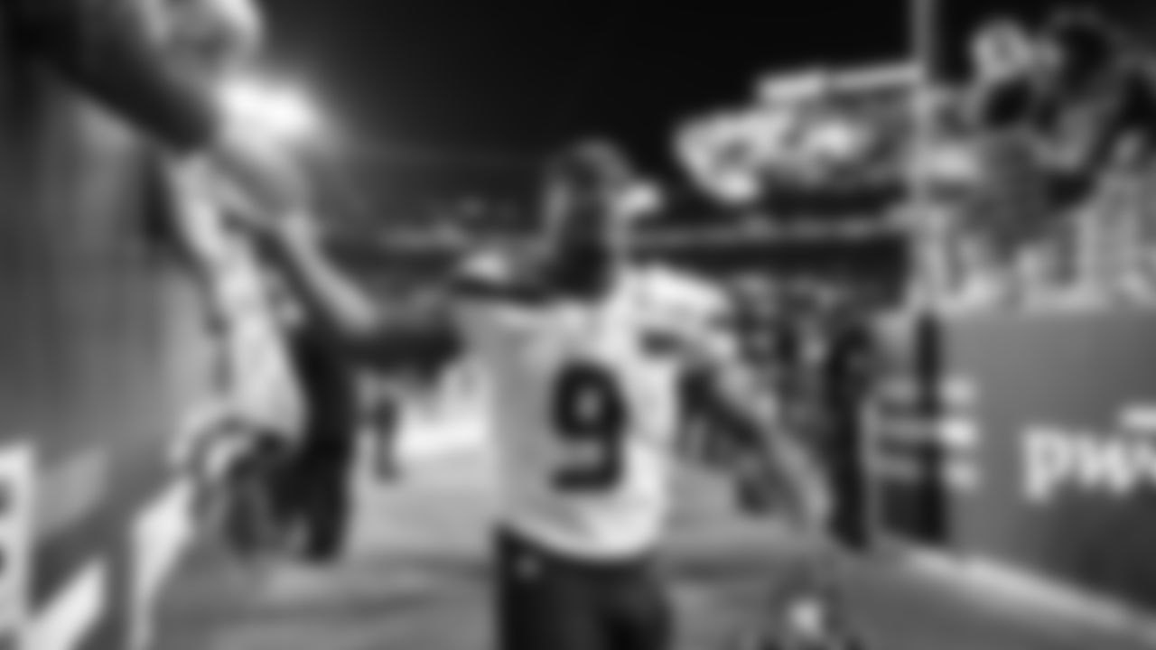 The Seahawks celebrated the win vs. the 49ers at Levi's Stadium in Week 18.