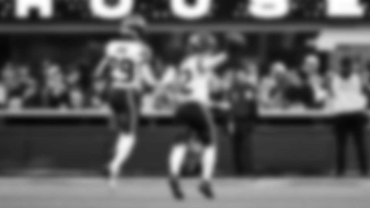 Seahawks at Rams on November 16, 2025