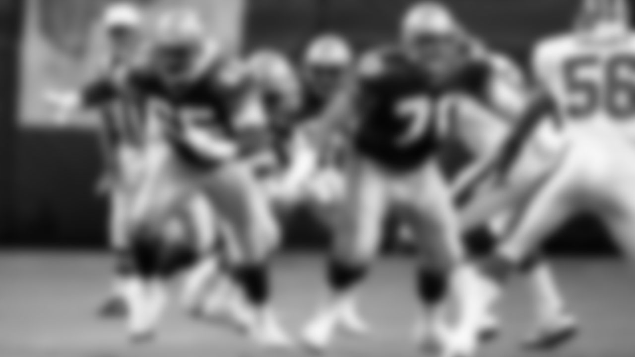 The Seahawks drafted Virginia tackle Ron Mattes with the 193rd overall pick in the 7th round of the 1985 NFL Draft.