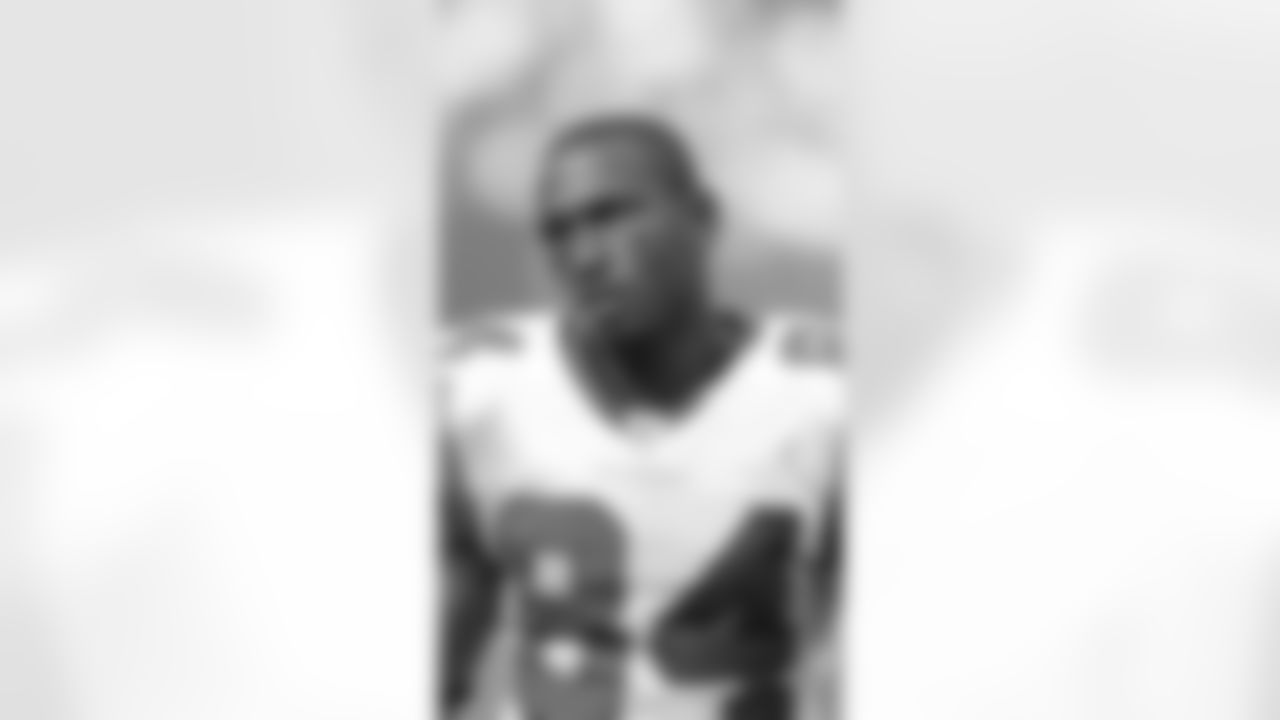 WR Bobby Engram 2001-2008