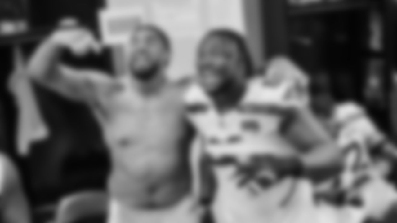 Seahawks tackle Charles Cross (67) at the Jacksonville Jaguars in Week 6.