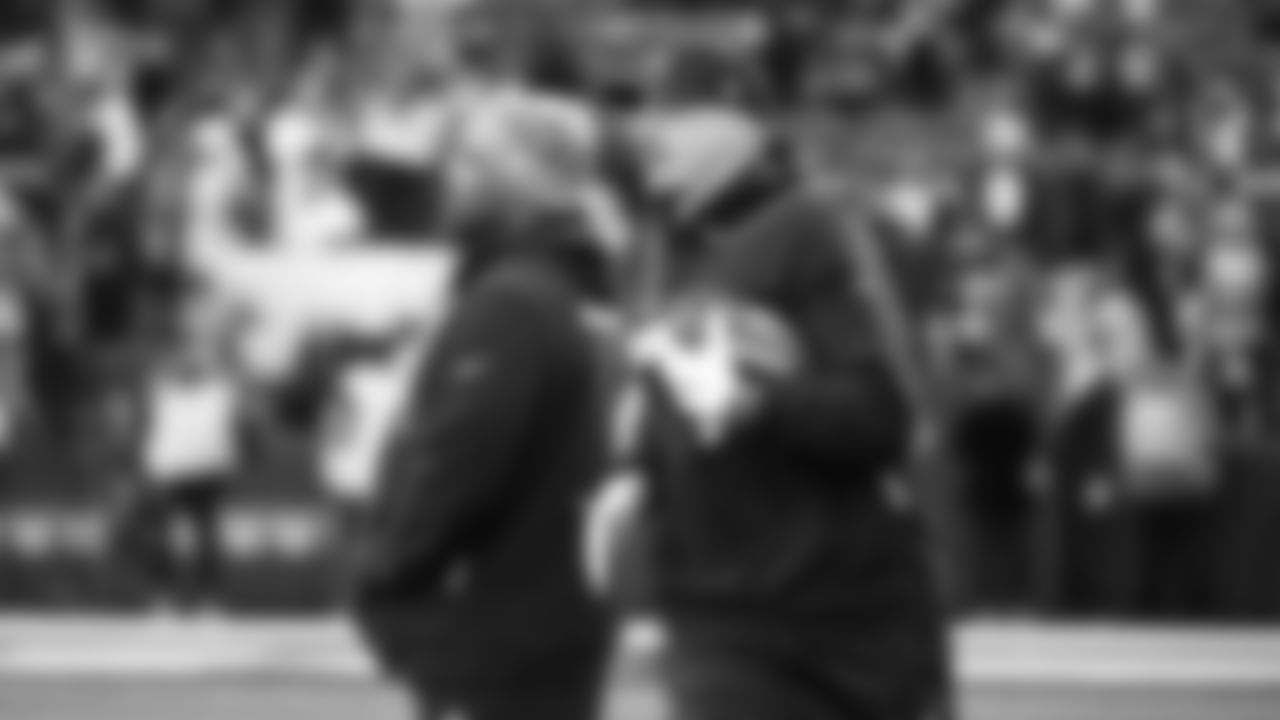 Seahawks tight end Eric Saubert (81) warms up at Lumen Field for the NFC Championship game vs. the Los Angeles Rams on Sunday, January 25, 2026.