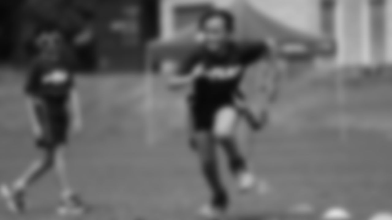 The Seahawks hosted a Seahawks Flag Football camp in Sydney, Australia where local kids had the opportunity to compete alongside Seahawks Legend Cliff Avril.