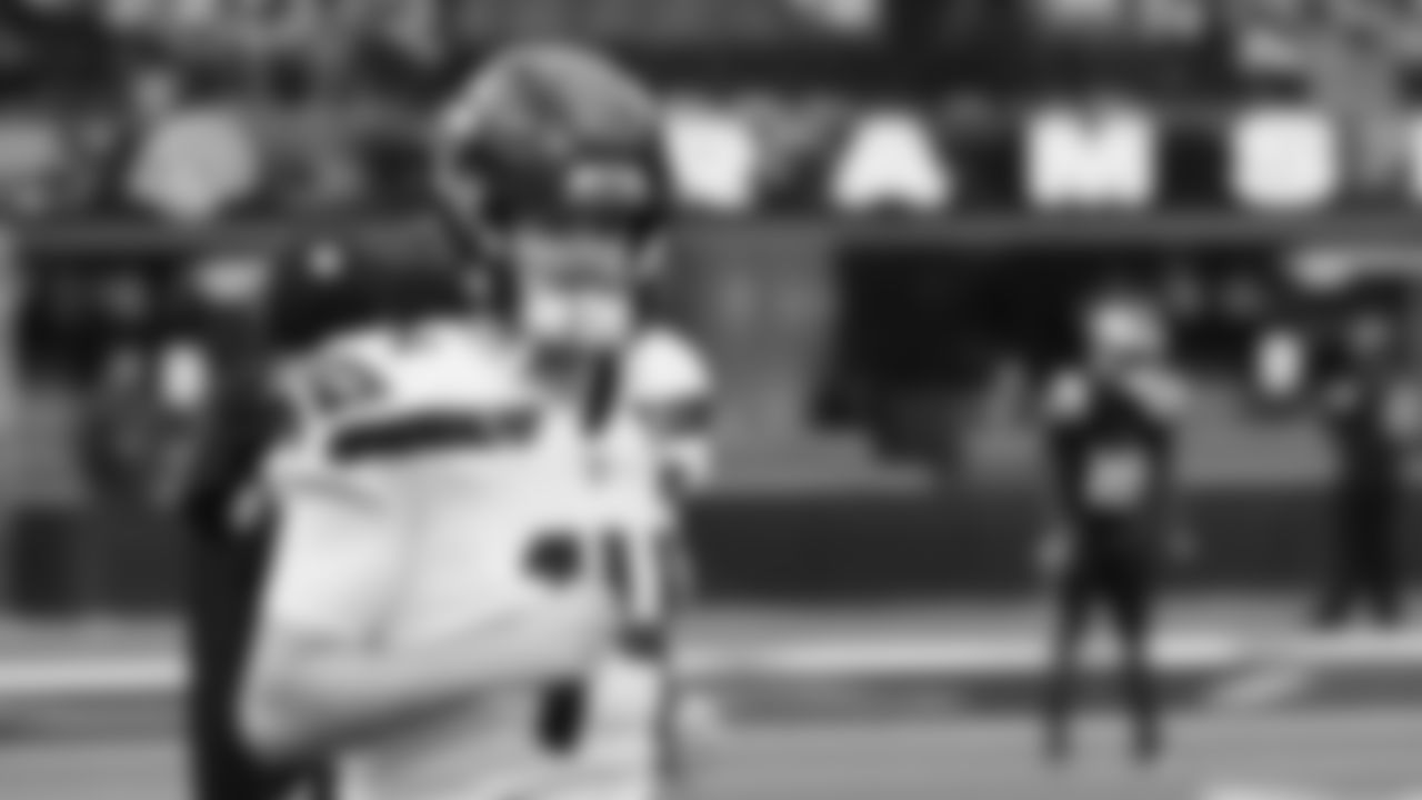 Seahawks quarterback Sam Darnold (14) during pregame warmups at SoFi Stadium for the Week 11 matchup at the L.A. Rams.