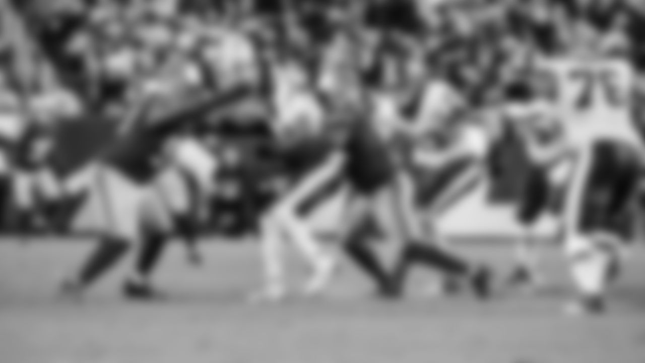 Seattle Seahawks at Washington Commanders for a week 9 throwback matchup on Nov 2, 2025