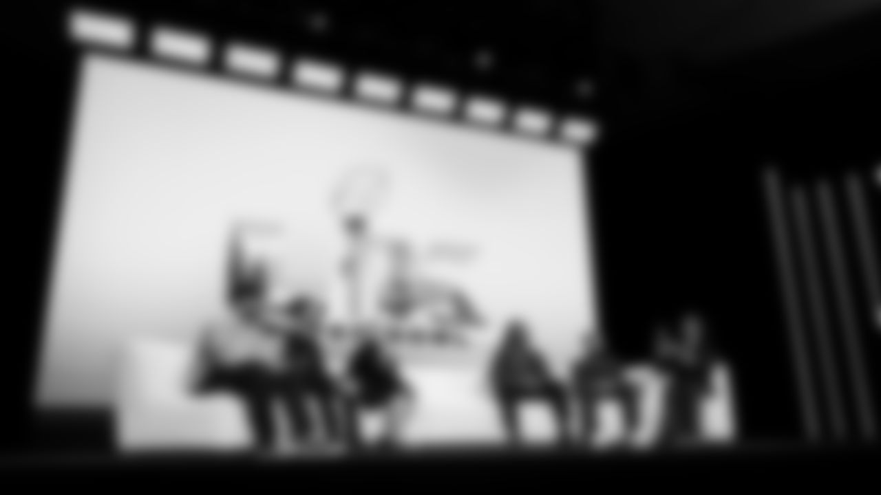 Apple Music's Ebro Darden interviews ASL interpreters Fred Beam, Julian Ortiz, Celimar Cosme at the Apple Music Halftime Show press conference ahead of the Super Bowl 60 football game on Thursday, February 5, 2026 in San Francisco. (Logan Bowles/NFL)