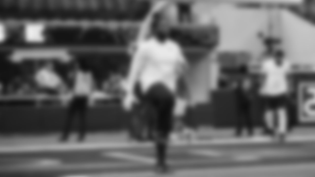 Seahawks tackle Charles Cross (67) during pregame warmups at SoFi Stadium for the Week 11 matchup at the L.A. Rams.