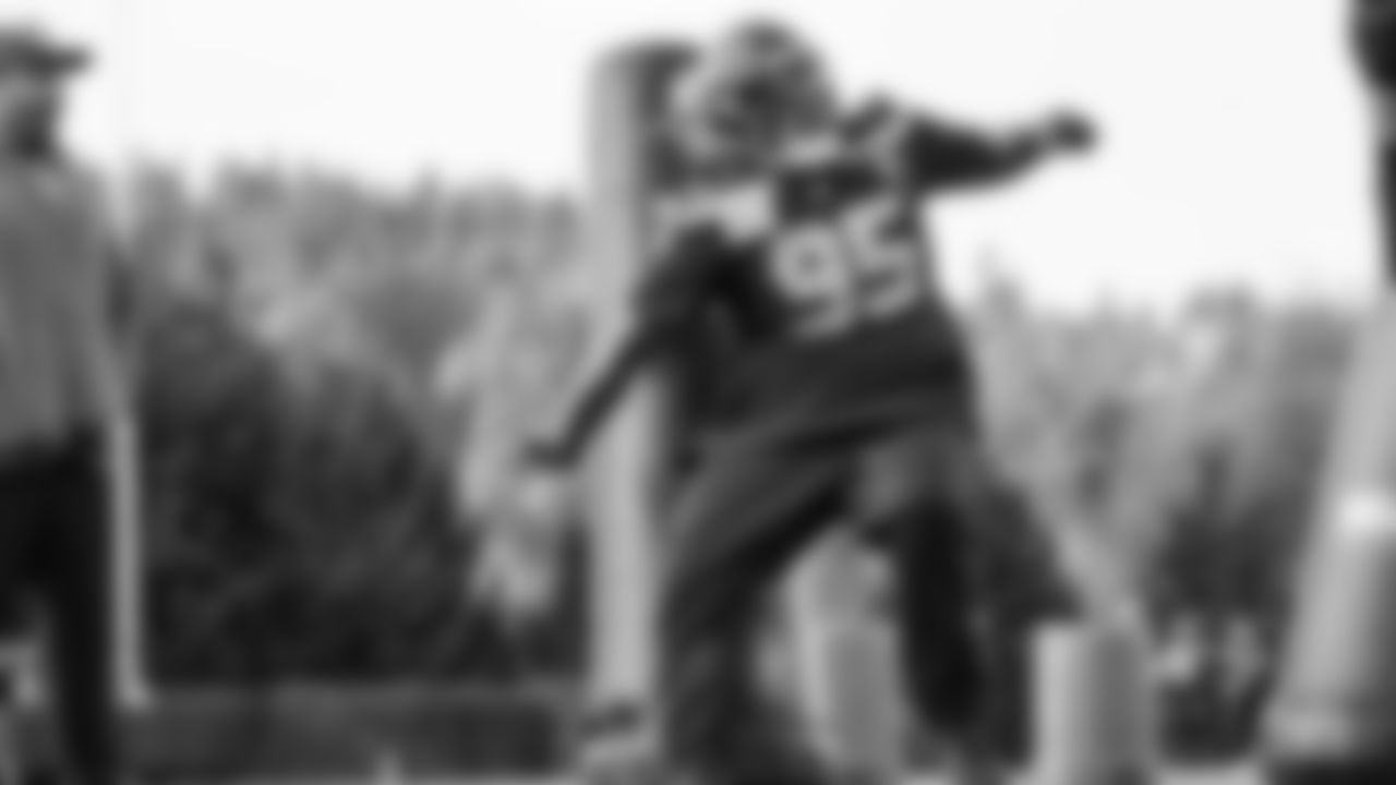Seahawks nose tackle Brandon Pili (95) practiced on Thursday, November 20 at the Virginia Mason Athletic Center.