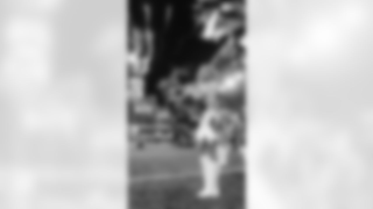 Congrats to Seahawks Pro Bowl Cheerleader, Ashli! Ashli was selected for the 2026 Pro Bowl and was recognized during Week 16 vs. the Los Angeles Rams on December 18, 2025 at Lumen Field.