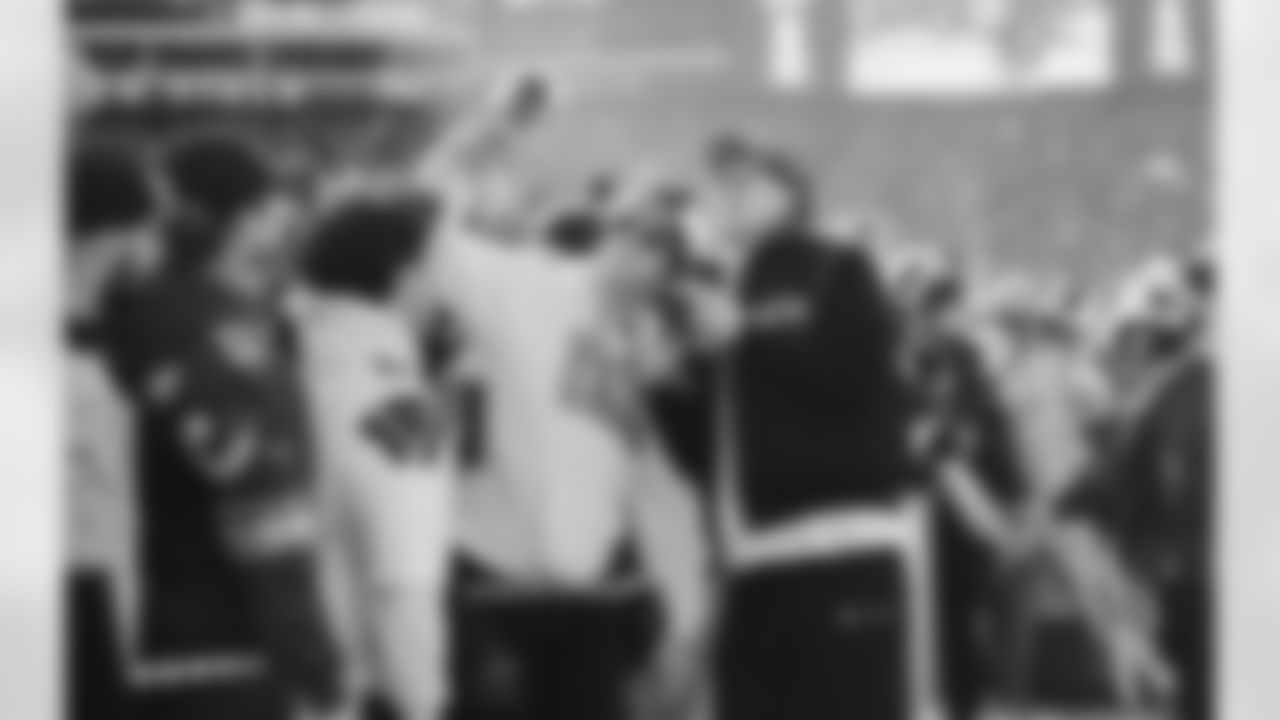 20260211_SBLX_PARADE_HOO_8699-3