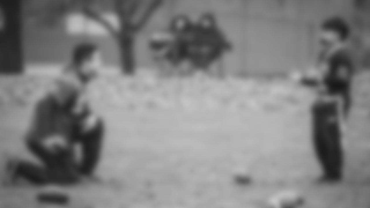 The Seahawks hosted a flag football clinic with NFL FLAG Vancouver at Unwin Park in Surrey, BC on Saturday, November 15, 2025.