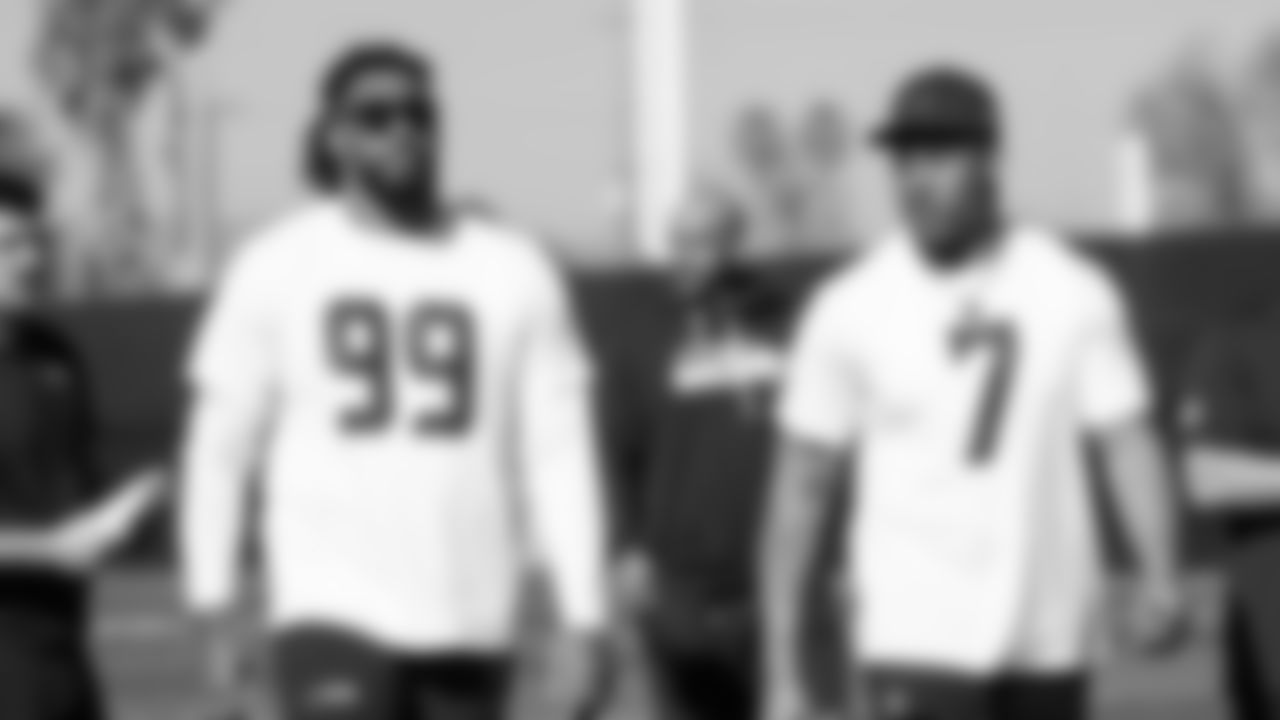 Seahawks defensive end Leonard Williams (99) and linebacker Uchenna Nwosu (7) practiced on Wednesday, February 4, 2026 in San Jose, California.