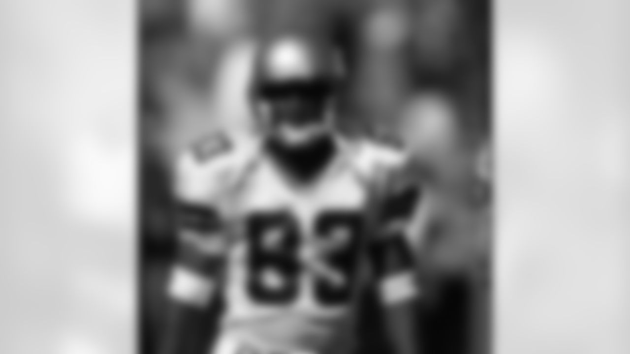 The Seahawks drafted Auburn wide receiver Karsten Bailey with the 82nd overall pick in the 3rd round of the 1999 NFL Draft.