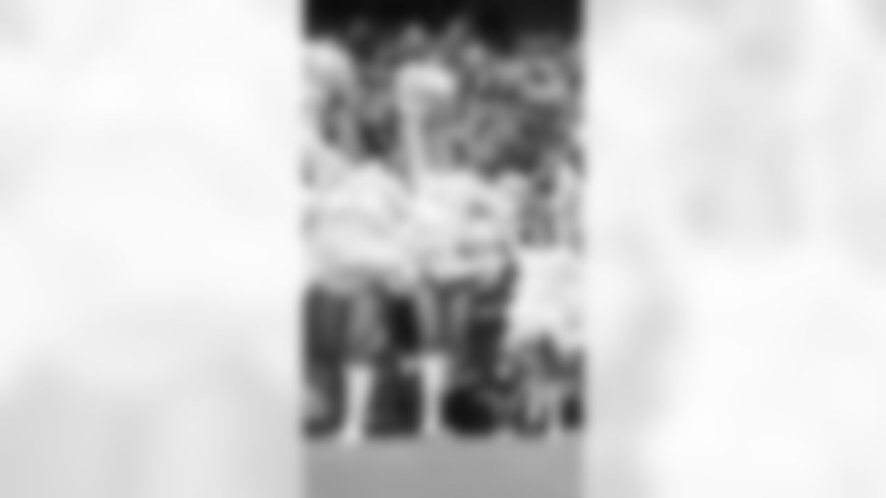 Seahawks Dancers in Week 15 on December 14th, 2025