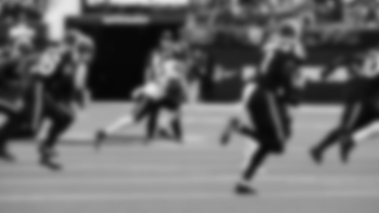 Seahawks at Rams on November 16, 2025