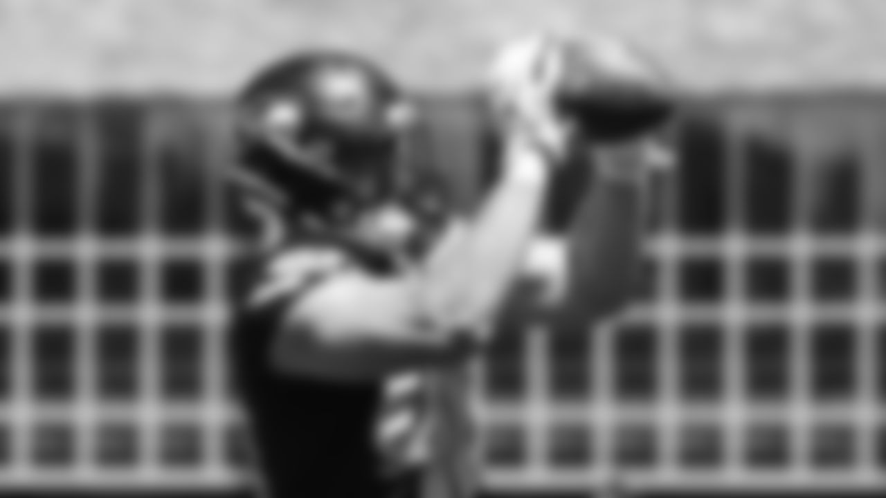 Seahawks fullback Robbie Ouzts (40) participated in a workout on day one of OTAs on Tuesday, May 27, 2025 at the Virginia Mason Athletic Center.