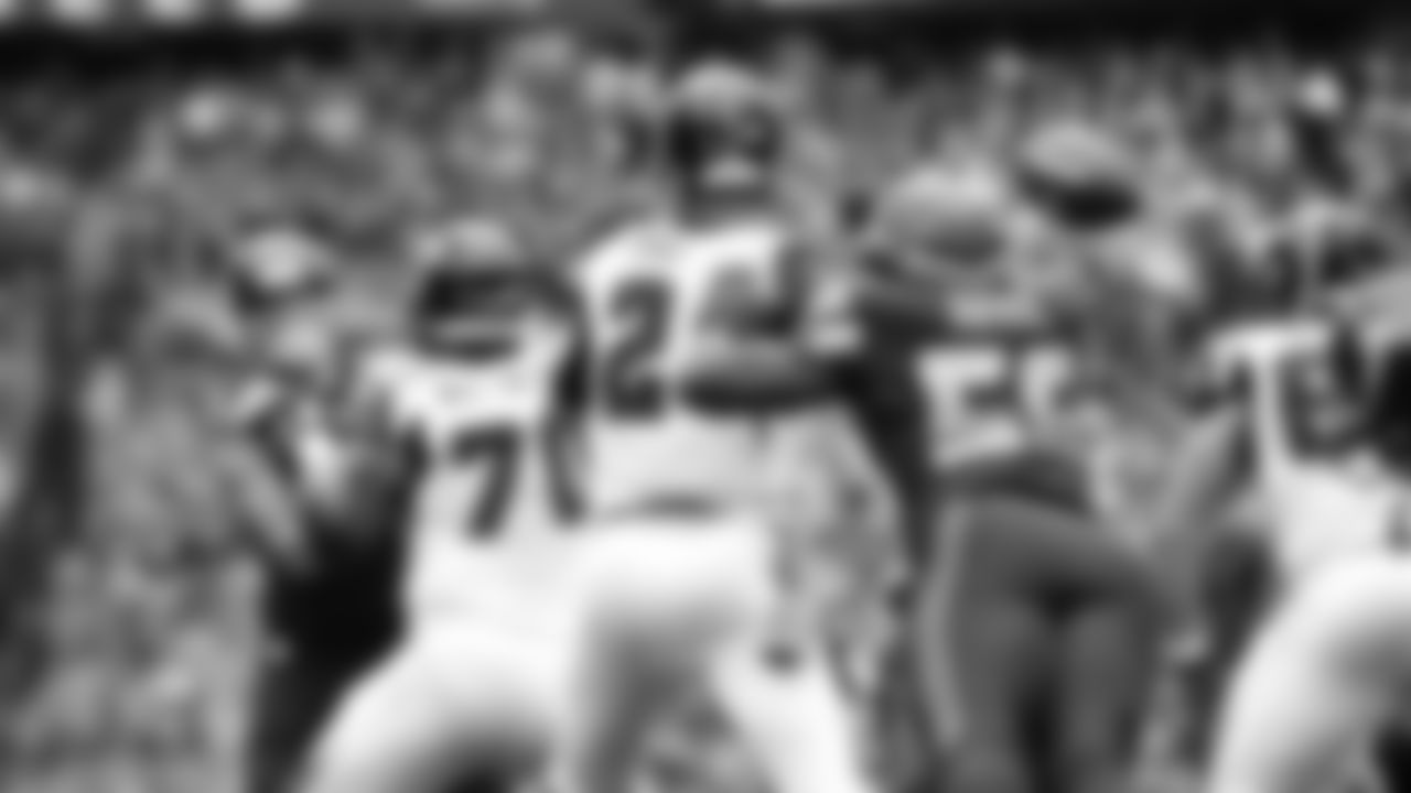 DE Cliff Avril 2013-2017