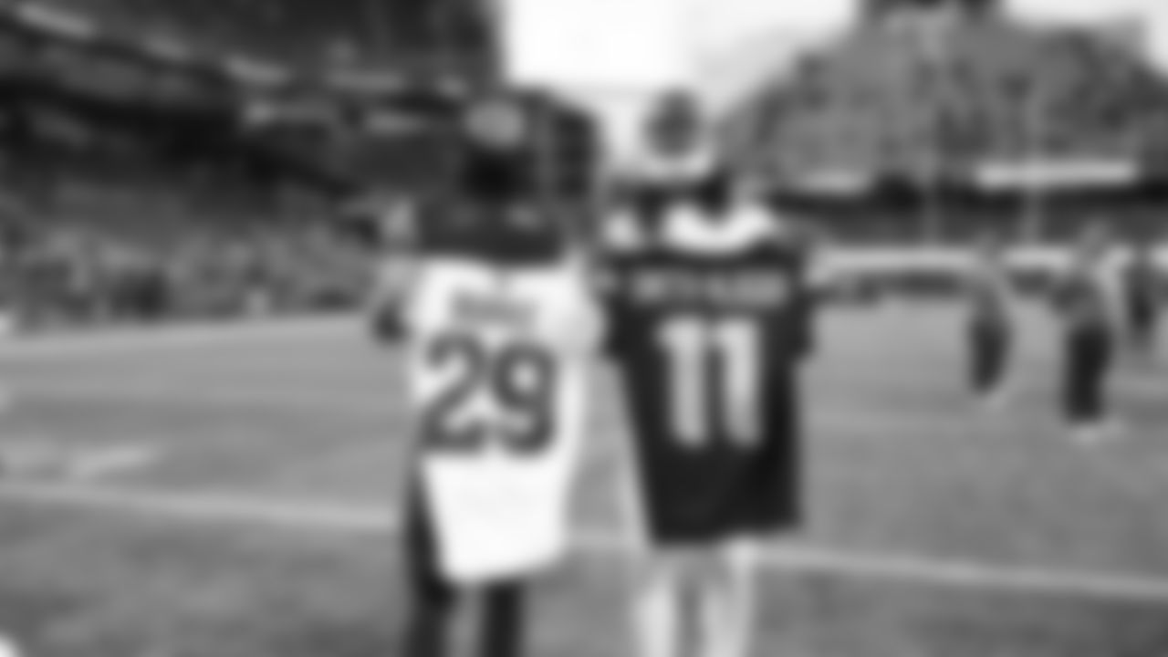 The Seahawks celebrated the 44-22 win over the Cardinals on Sunday, November 9, 2025.