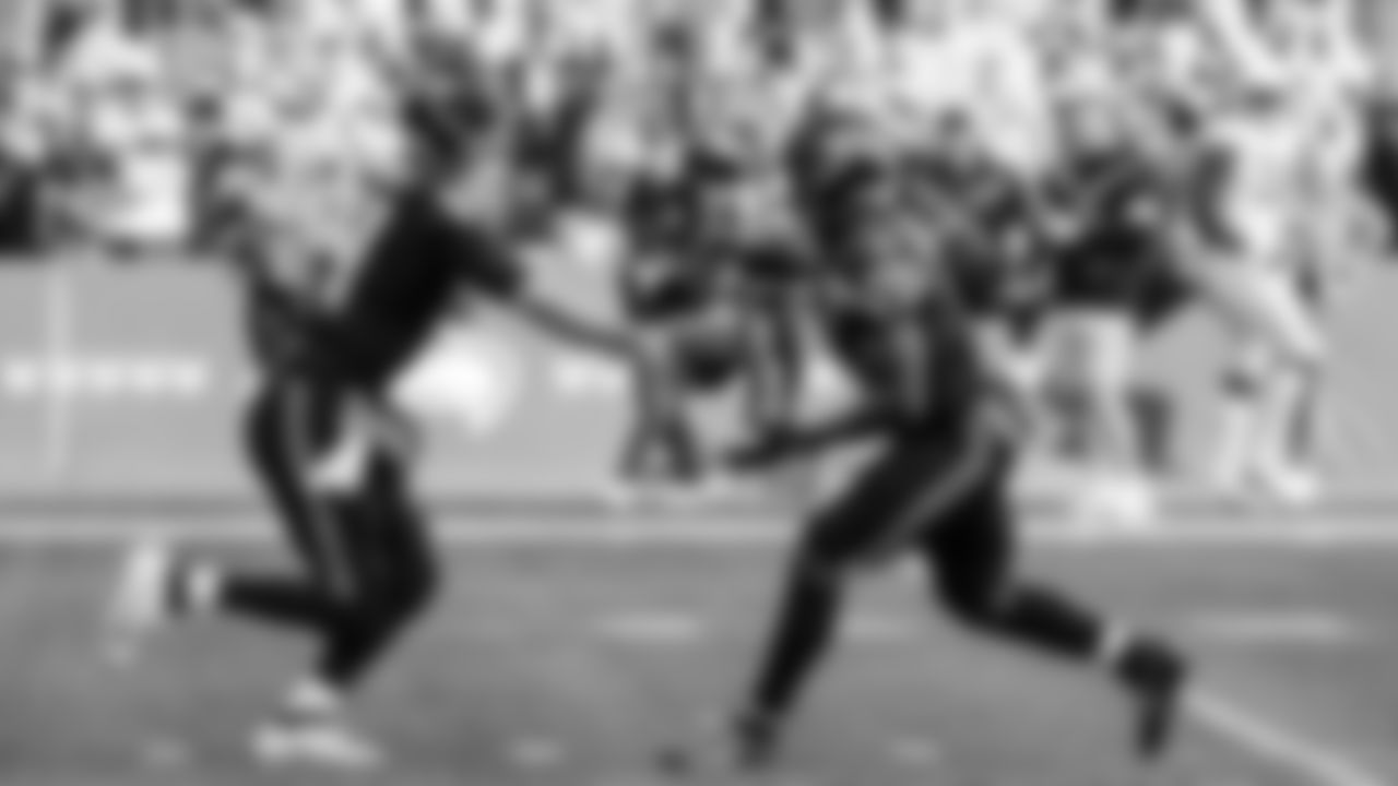 Seahawks running back Kenneth Walker III (9) vs. the Arizona Cardinals in Week 10.