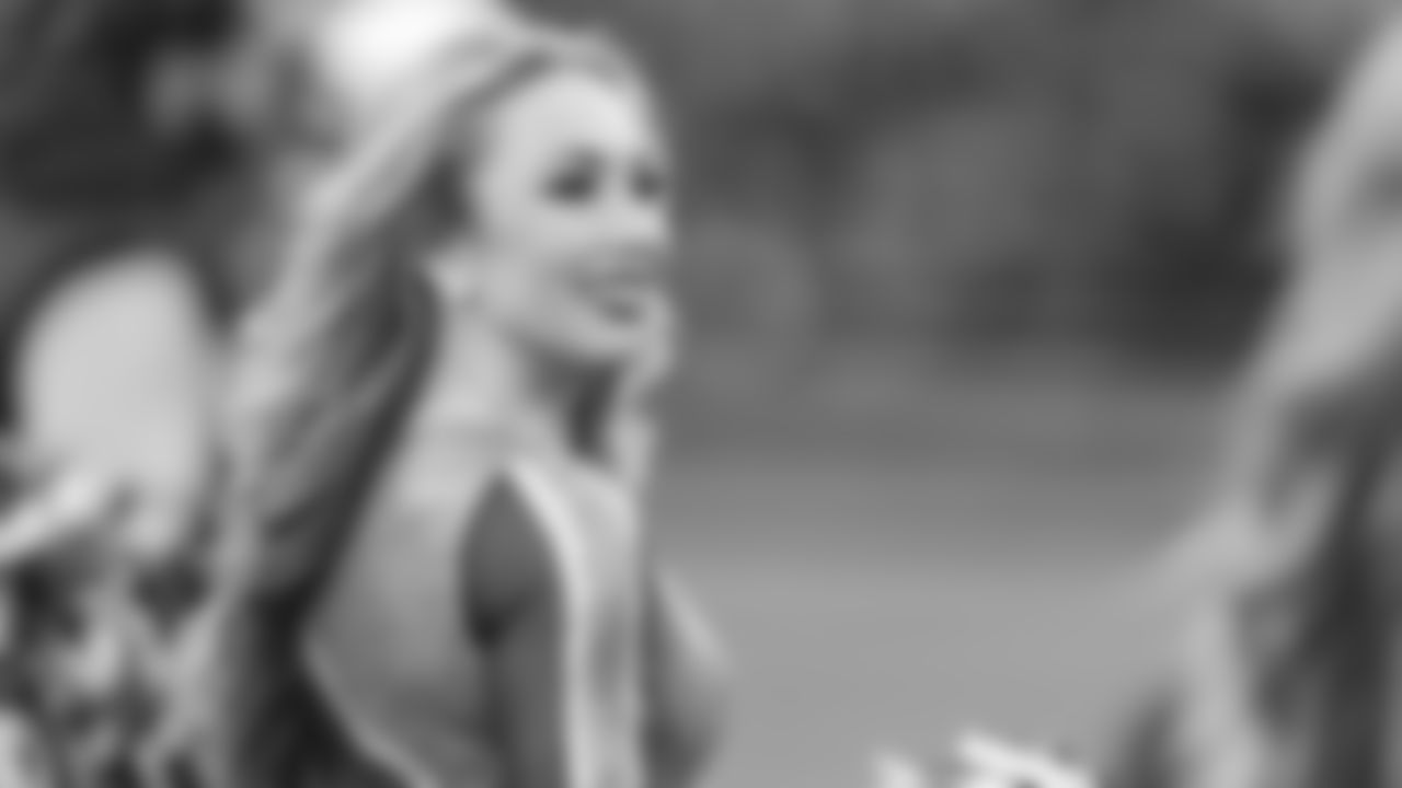 20251130_SEAvsMIN_DANCERS_SASKIAP-1521