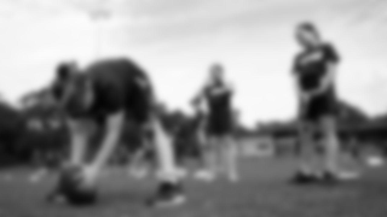 The Seahawks hosted a Seahawks Flag Football camp in Sydney, Australia where local kids had the opportunity to compete alongside Seahawks Legend Cliff Avril.