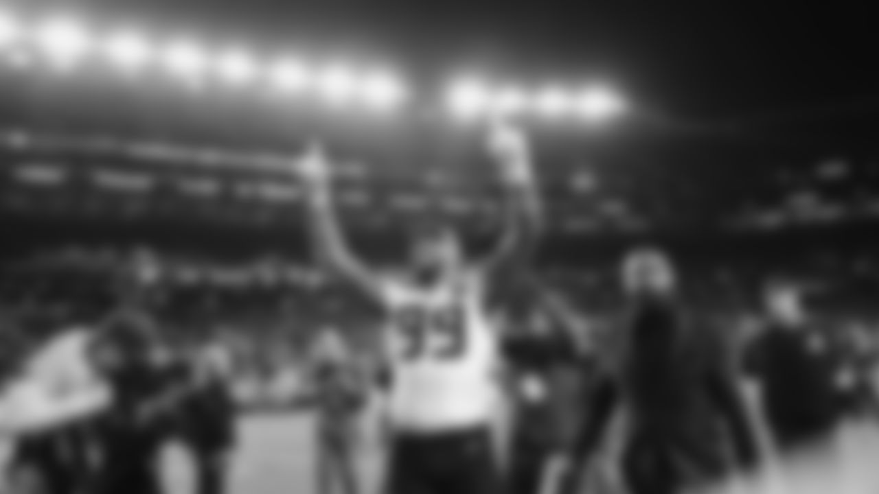 The Seahawks celebrated the win vs. the 49ers at Levi's Stadium in Week 18.