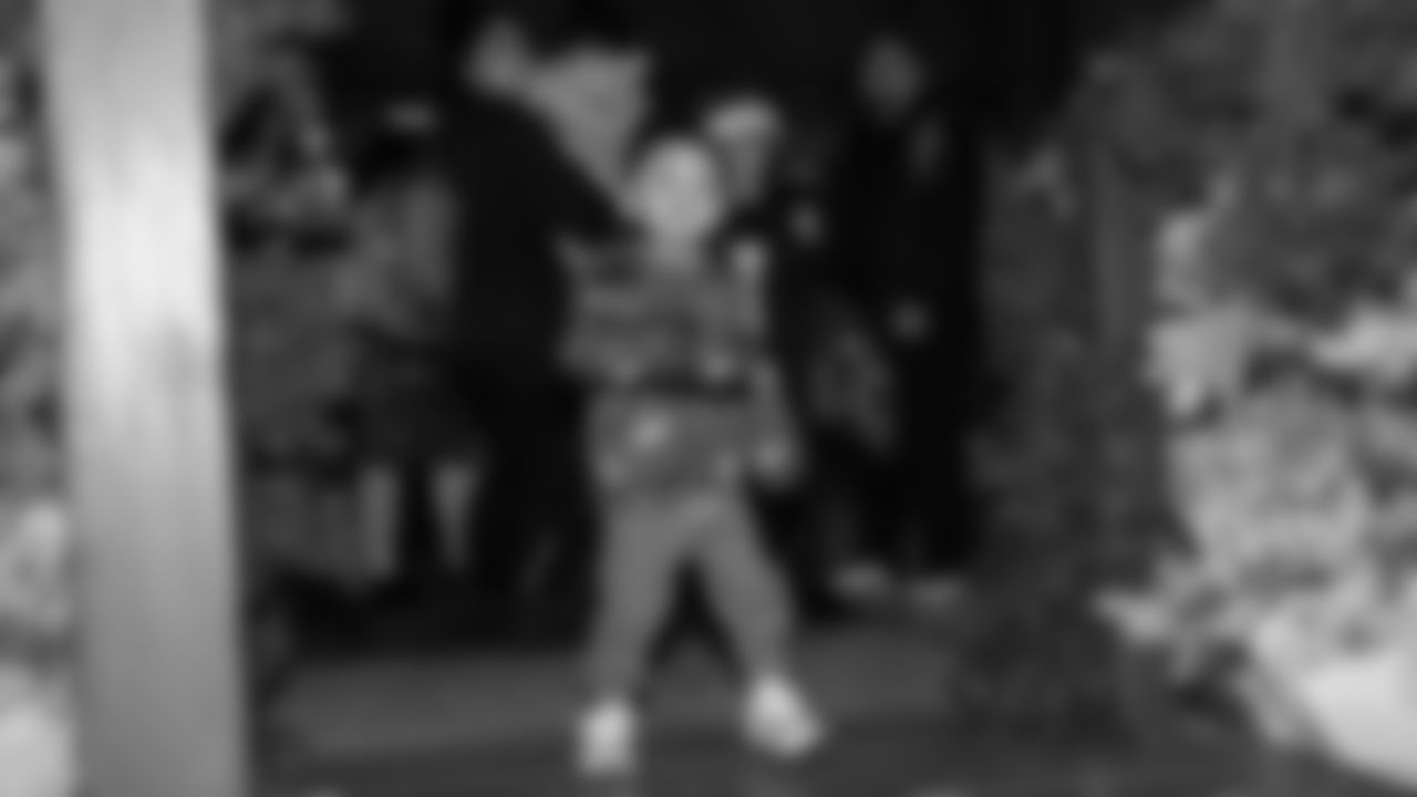 The Seahawks and Delta Air Lines hosted the annual Holiday in the Hangar event on December 2, 2025 to spread holiday cheer.