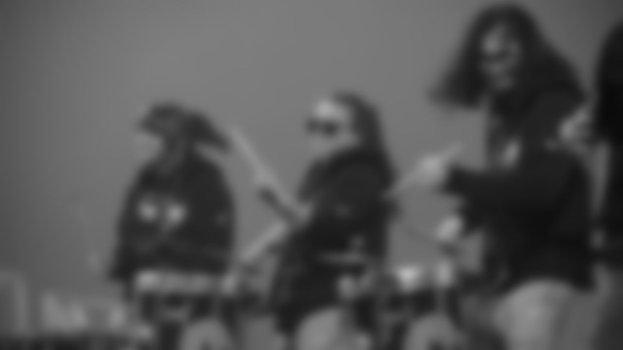 The Seahawks visited Tahoma High School on Tuesday, January 13, 2026 with Seahawks Legend Orlando Huff for the last Girls Flag Takeover of the season featuring the varsity game between Todd Beamer High School vs. Tahoma High School.