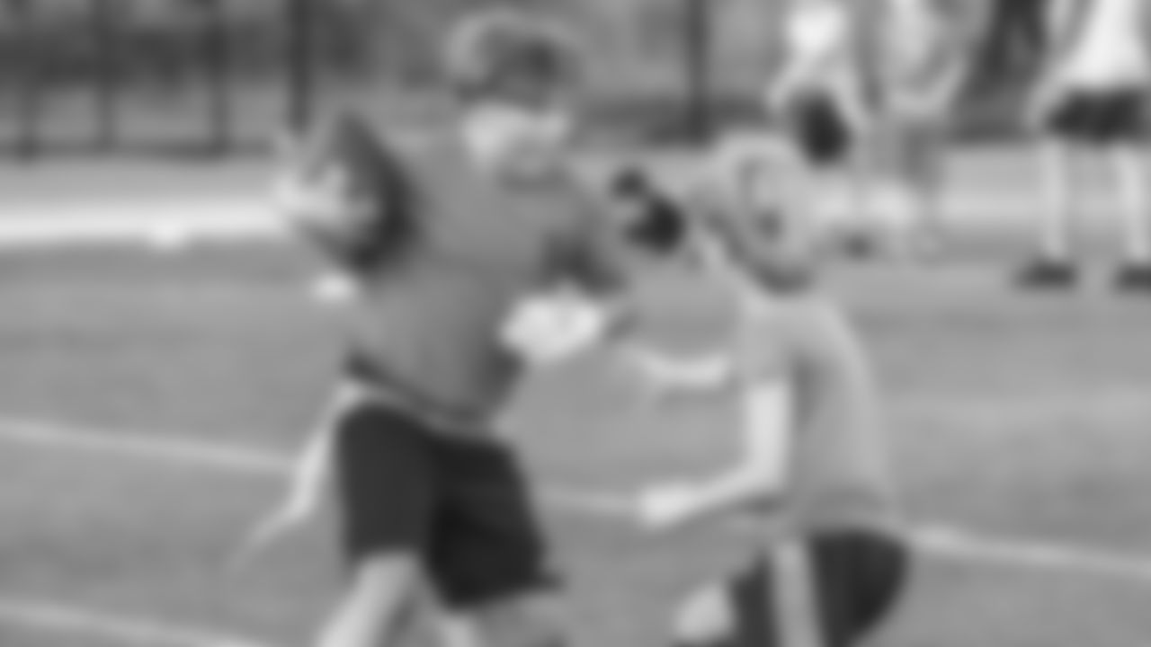 The Seahawks hosted a youth flag football camp with our friends from the BC Lions on Wednesday, September 24 at Confederation Artificial Turf.