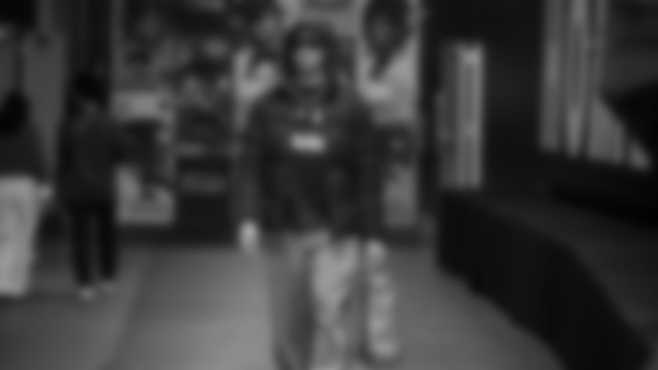 Seahawks tight end Elijah Arroyo (18) arrived at Lumen Field for the Week 13 matchup vs. the Minnesota Vikings.