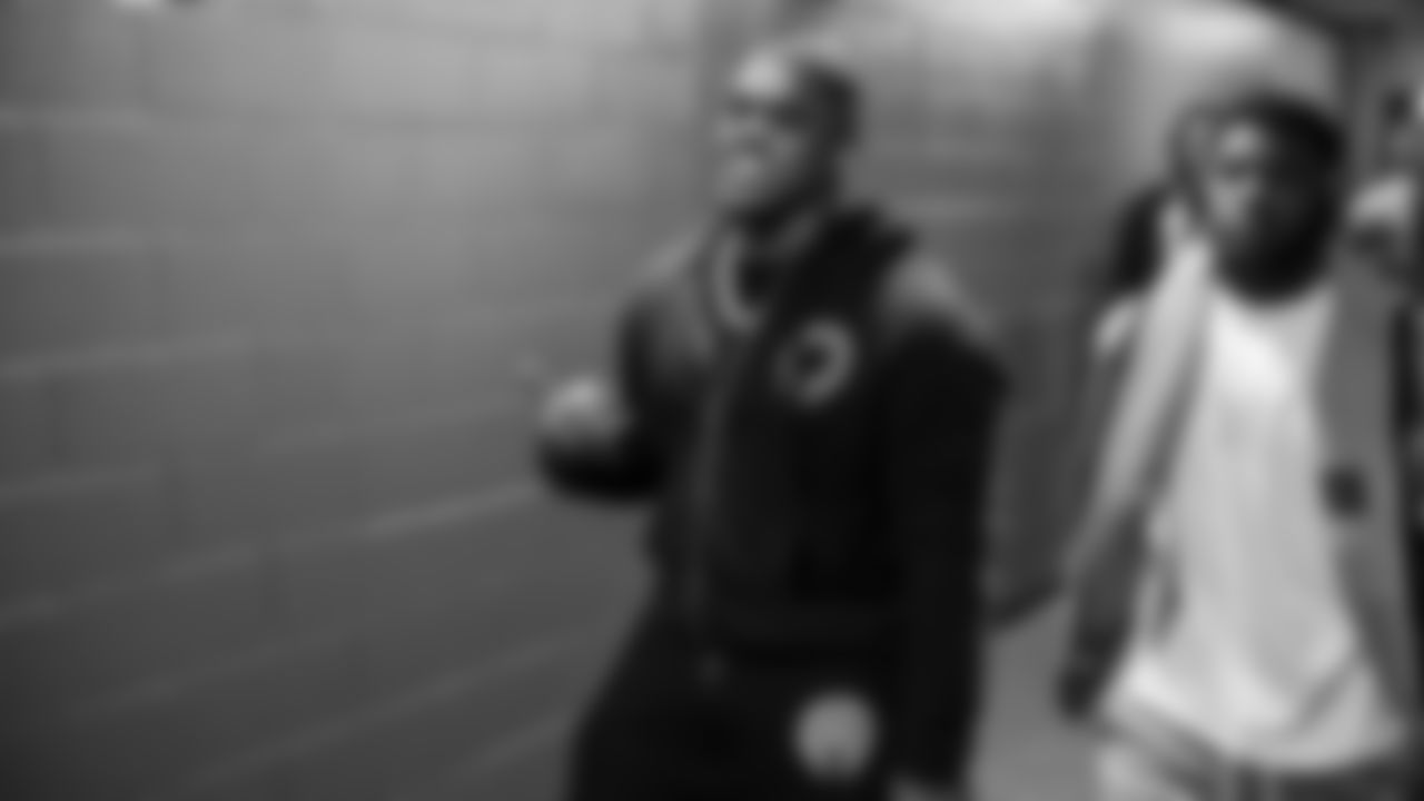 Seahawks defensive tackle Byron Murphy II (91) arrived at Northwest Stadium for the Sunday Night Football matchup at the Washington Commanders in Week 9.