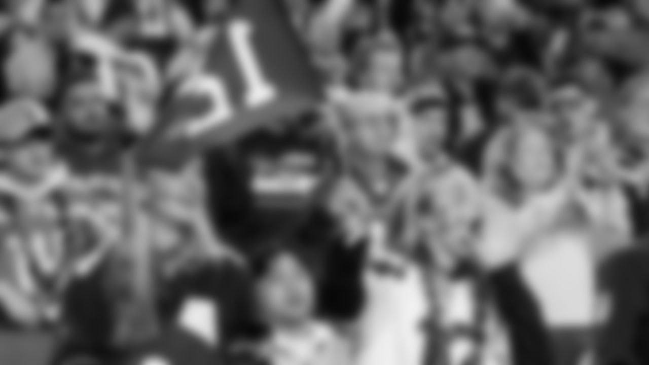 12s were plentiful in the stands at Northwest Stadium for the Sunday Night Football matchup.