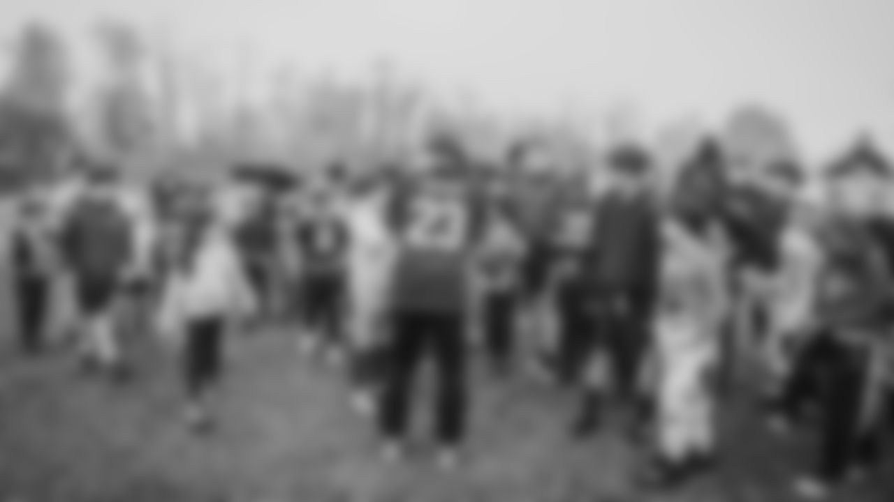 The Seahawks hosted a flag football clinic with NFL FLAG Vancouver at Unwin Park in Surrey, BC on Saturday, November 15, 2025.