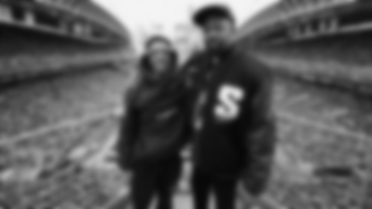 Seahawks Legends Rufus Porter and John L. Williams raise 12 flag in week 15 on December 14, 2025