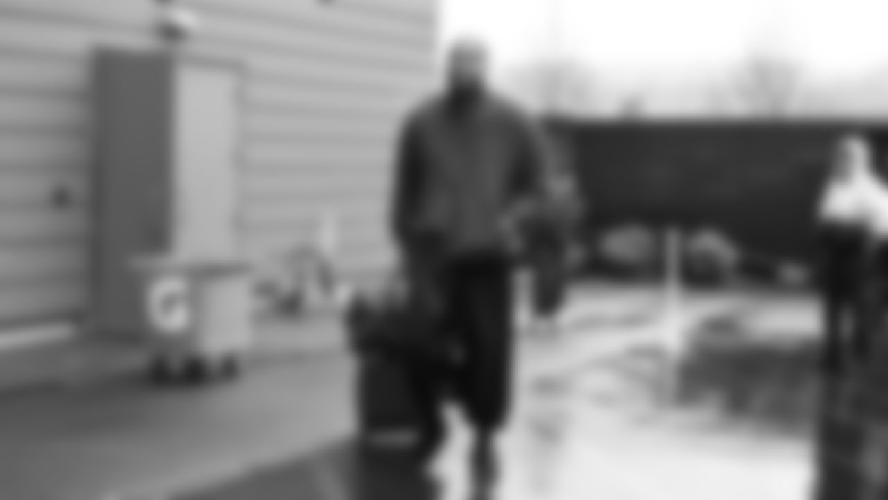 Seahawks defensive end Leonard Williams (99) departed the Virginia Mason Athletic Center on Friday, January 2, 2026 for the Week 18 trip at the 49ers.