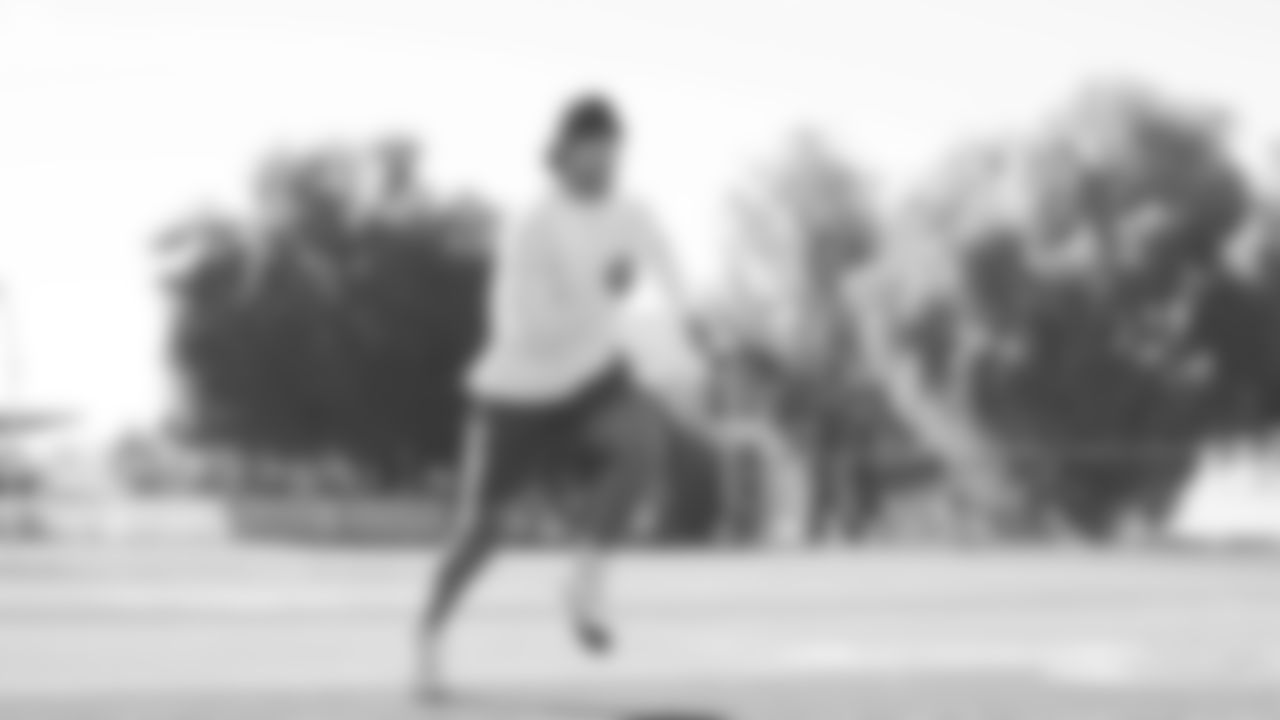 Seahawks tight end AJ Barner (88) participated in an off-site workout.