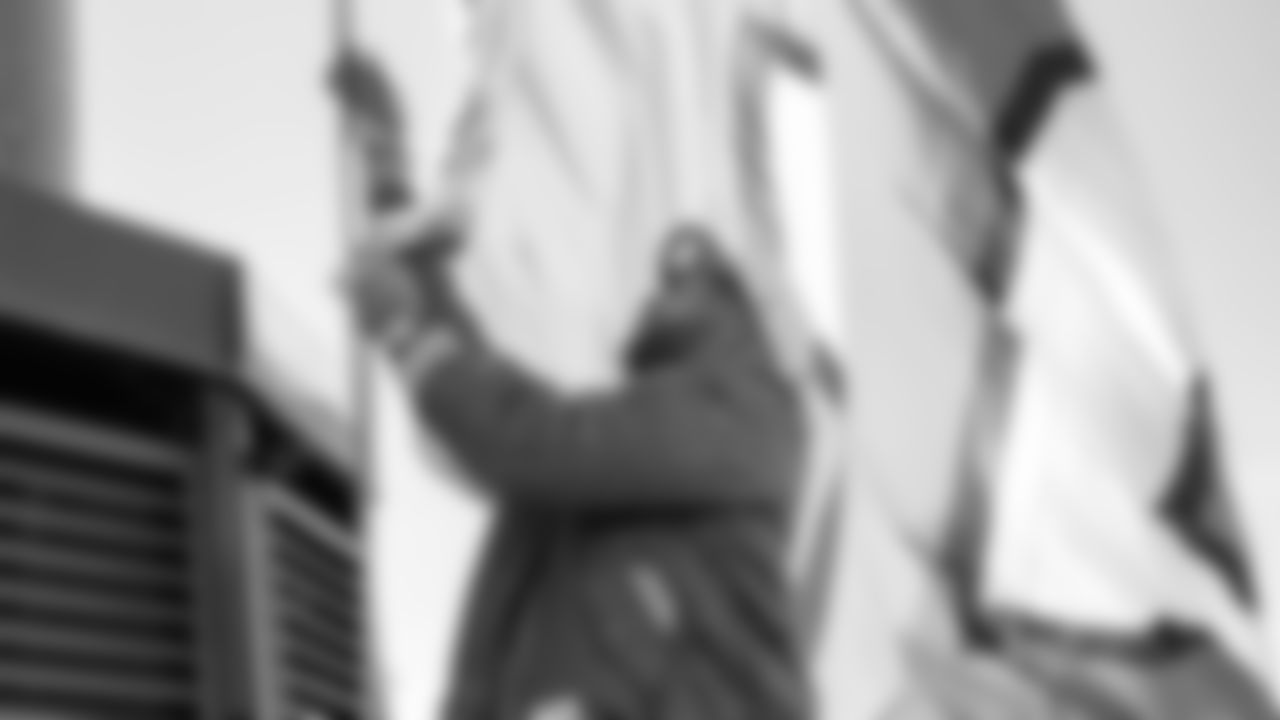 Seahawks Legend Cliff Avril raised the 12 Flag at the top of the Space Needle on Friday, January 23, 2026.