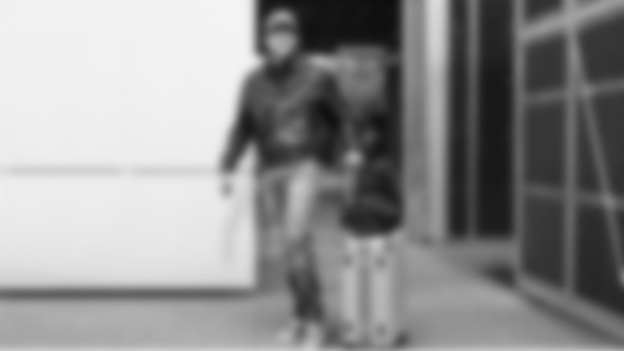 Seahawks punter Michael Dickson (4) departed the team hotel for the Week 18 matchup vs. the 49ers at Levi's Stadium.