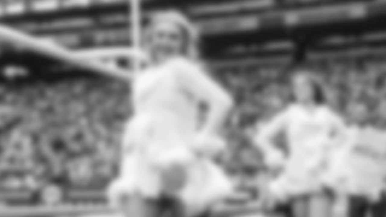 Seahawks Dancers in Week 15 on December 14th, 2025